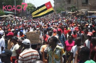 Togo : Forte mobilisation à  Lomé à  lÂ’occasion de lÂ’an 1 du CST